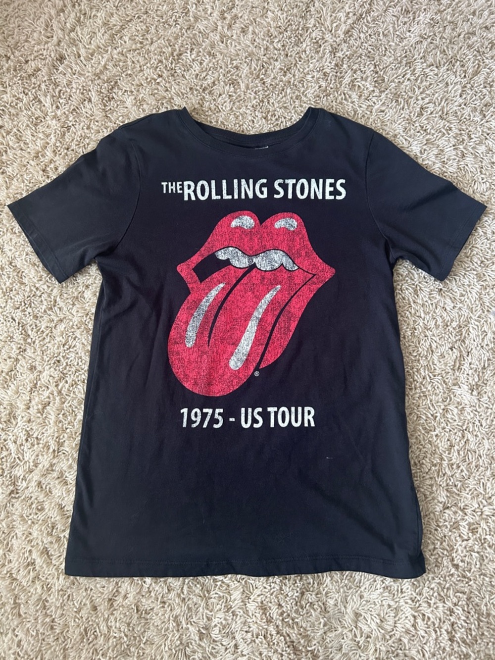 H&M Rolling Stones BlackTee with Red Tongue Graphic Size XS